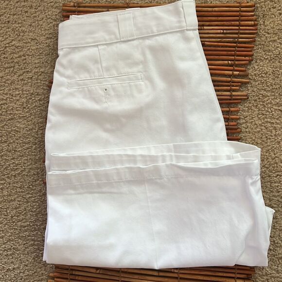 Men’s Dickies Carpenter Short White Size 40 NWOT - - Picture 6 of 6